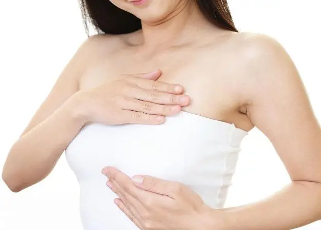 乳房变化
