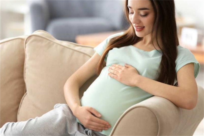 美女怀孕女性